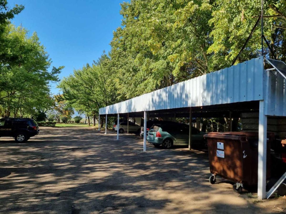 Fuk-Tak'S Bungalow Dojran Exterior photo